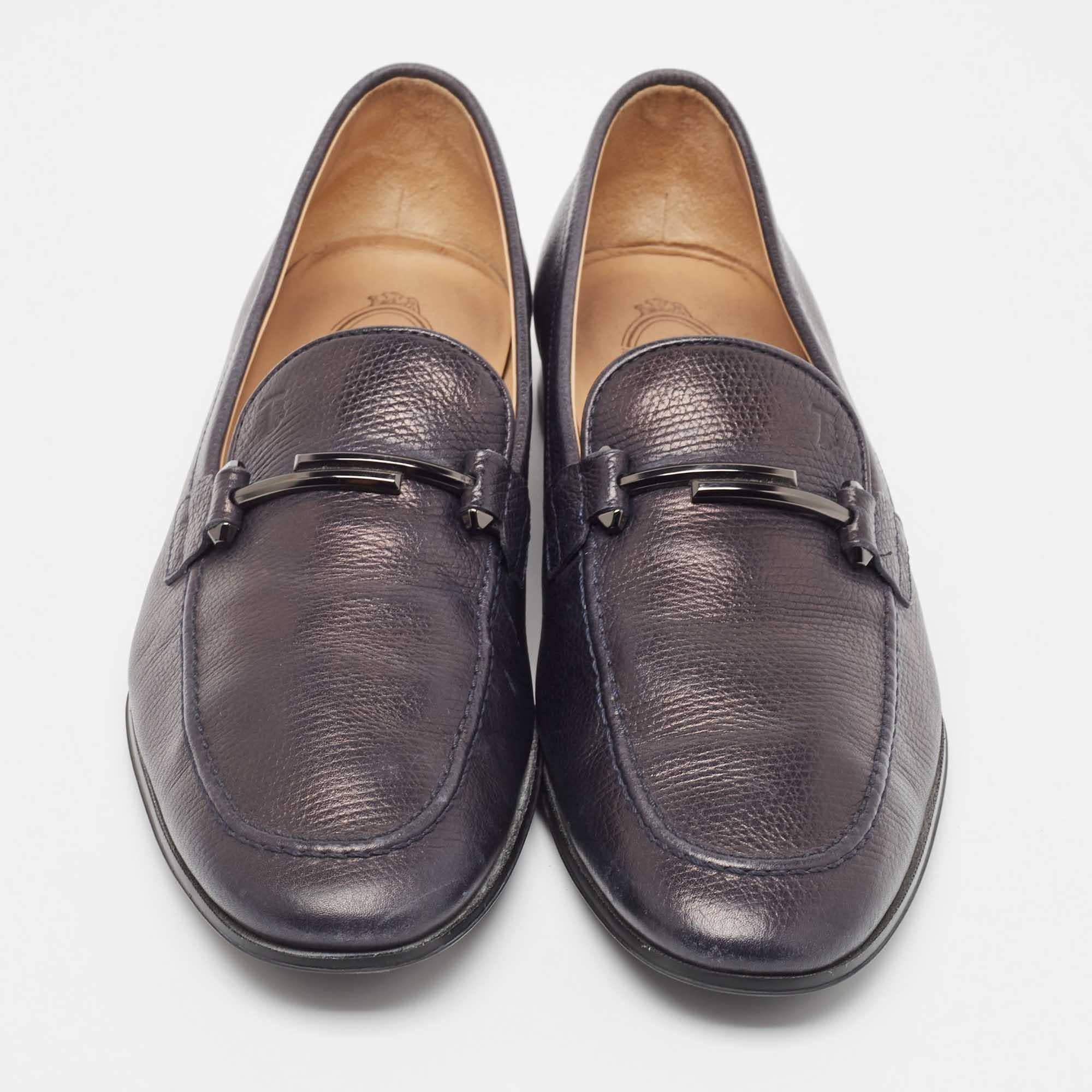 Nero Mocassini Tod's in pelle nera blu navy con doppia fibbia a T Taglia 42