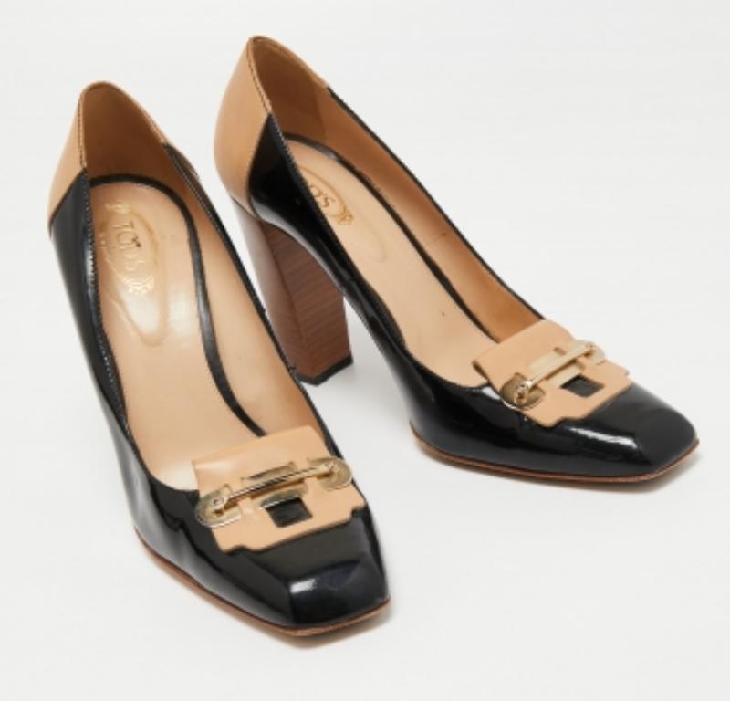 Donna Décolleté con tacco quadrato in vernice e pelle nera di Tod's taglia 40 in vendita