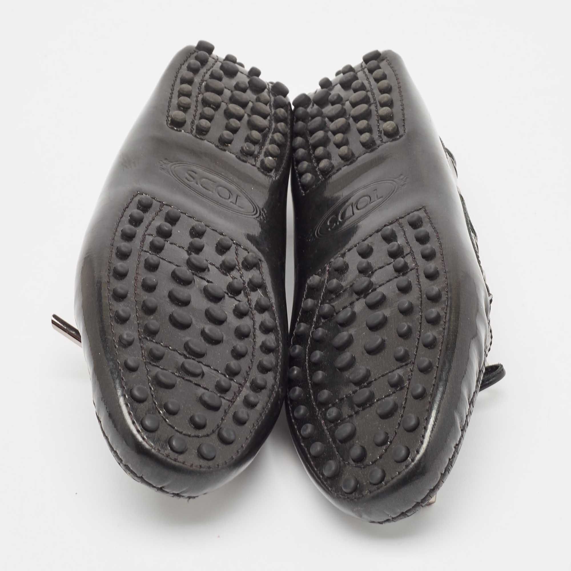 Tod's Black Patent Leather Bow Loafers Size 36.5 For Sale 2