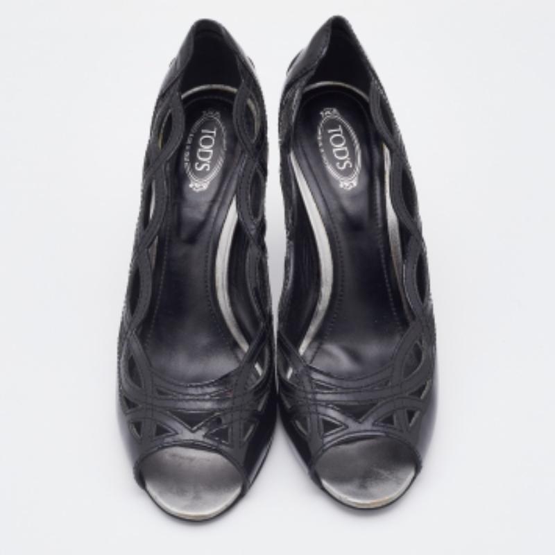 These pumps are a great choice if you’re looking to add a pair that's both classy and versatile. The pair has been made using only the best kind of materials to ensure lasting wear.