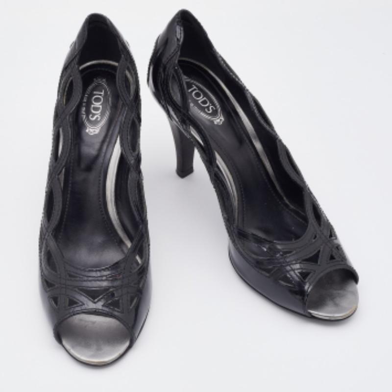 Tod's Black Patent Leather Cut-Out Peep Toe Pumps Size 38.5 For Sale 3