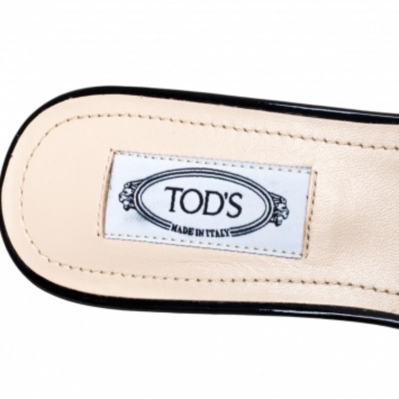 Tod's Black Patent Leather Double T Embellished Slide Sandals Size 36.5 For Sale 5