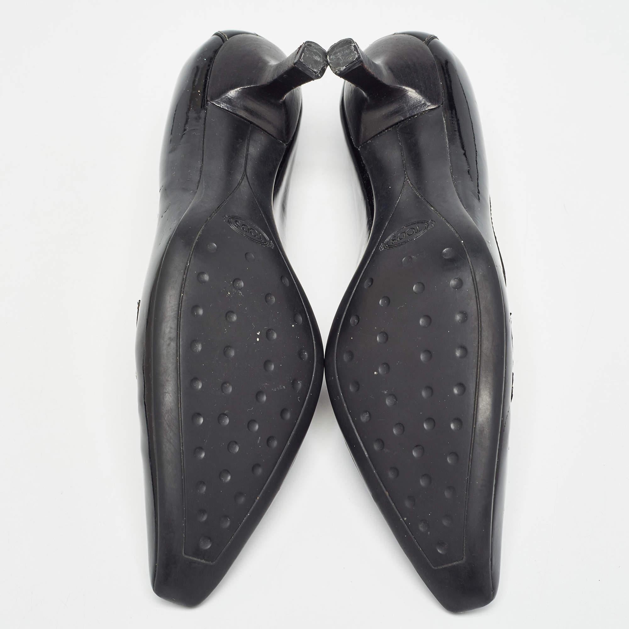 Bombas mocasines Tod's de charol negro talla 39 en venta 1