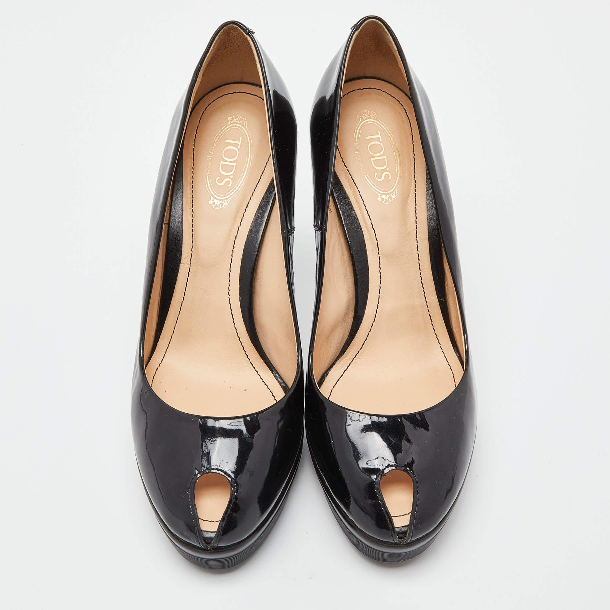 Tod's Black Patent Leather Peep Toe Pumps Size 36 In Good Condition For Sale In Dubai, Al Qouz 2
