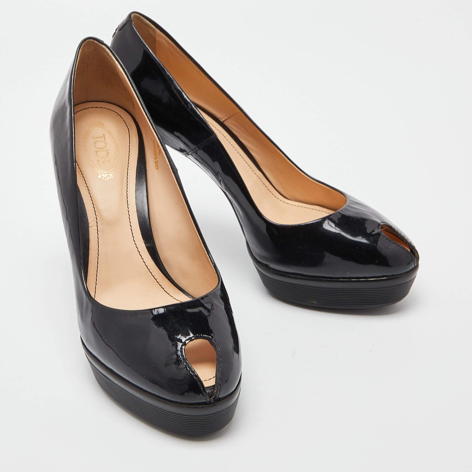 Women's Tod's Black Patent Leather Peep Toe Pumps Size 36 For Sale