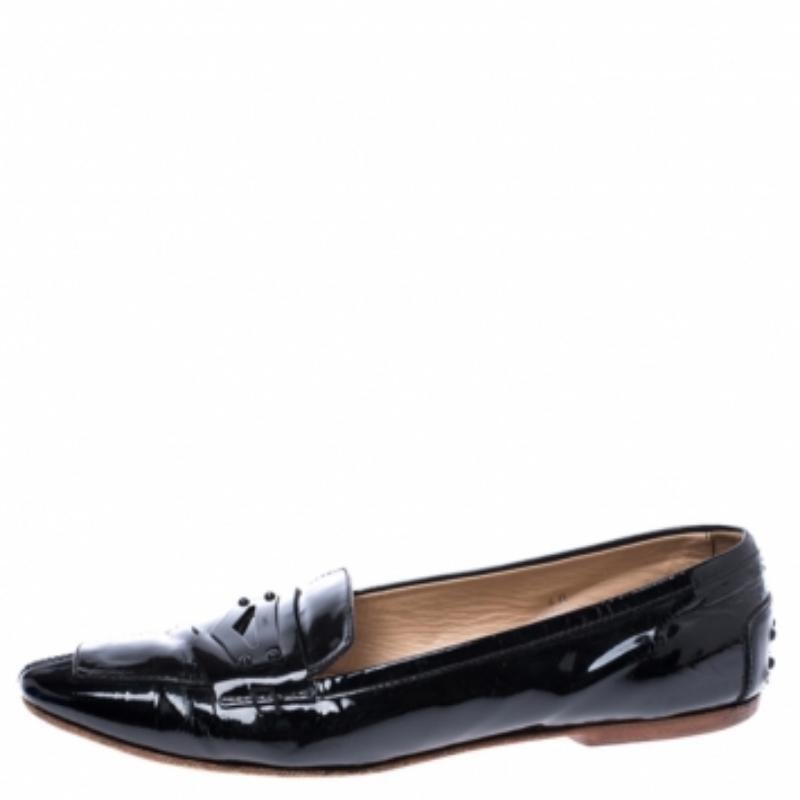 Tod's Penny Loafer en cuir verni noir Taille 40 Pour femmes en vente