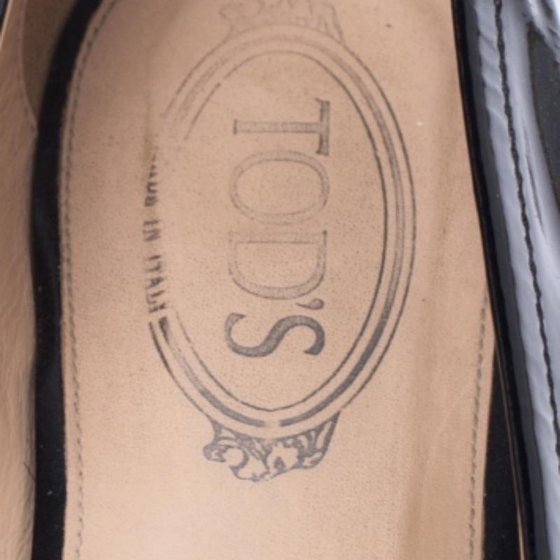 Tod's Penny Loafer en cuir verni noir Taille 40 en vente 2