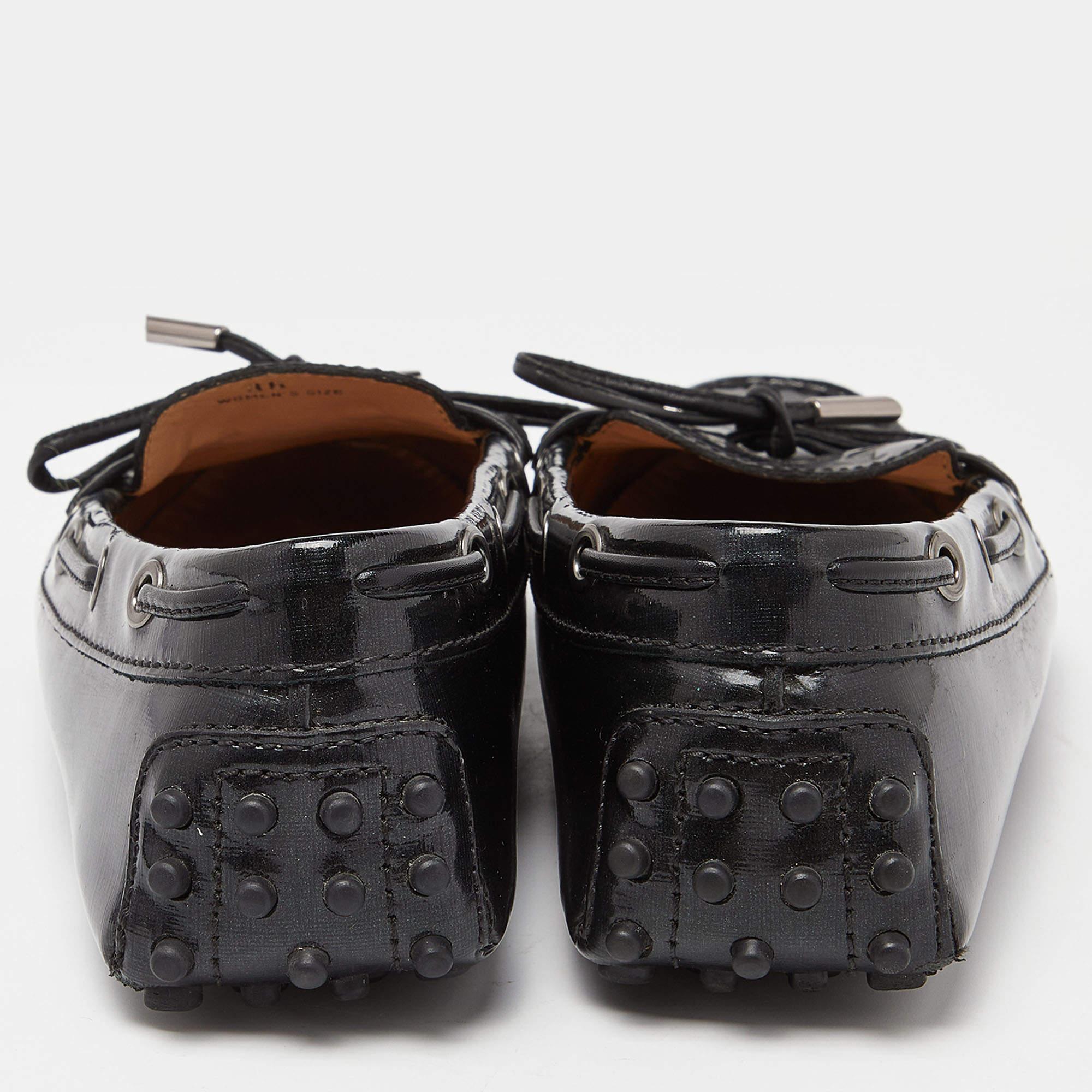 Tod's Black Patent Leather Slip On Loafers Size 36 For Sale 1
