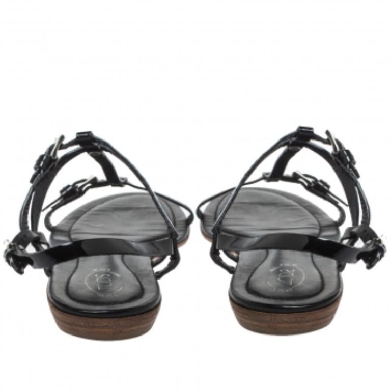 Women's Tod's Black Patent Leather Strappy Buckle Detail Flat Sandals Size 37.5 For Sale