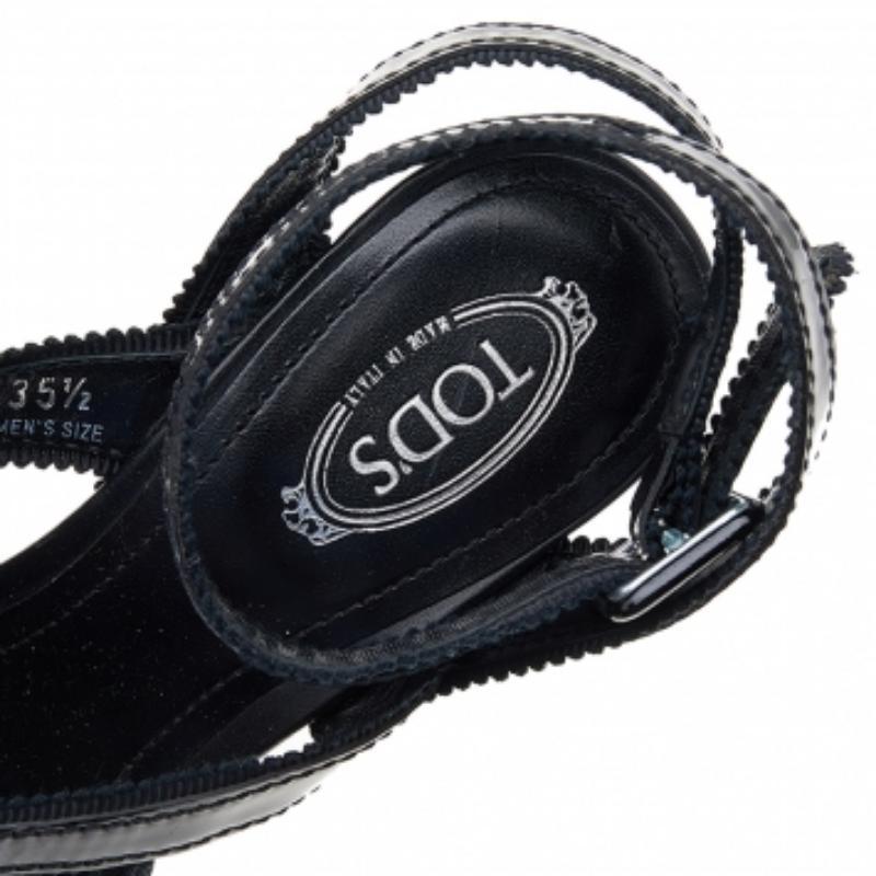 Tod's Black Patent Leather Strappy Sandals Size 35.5 For Sale 2