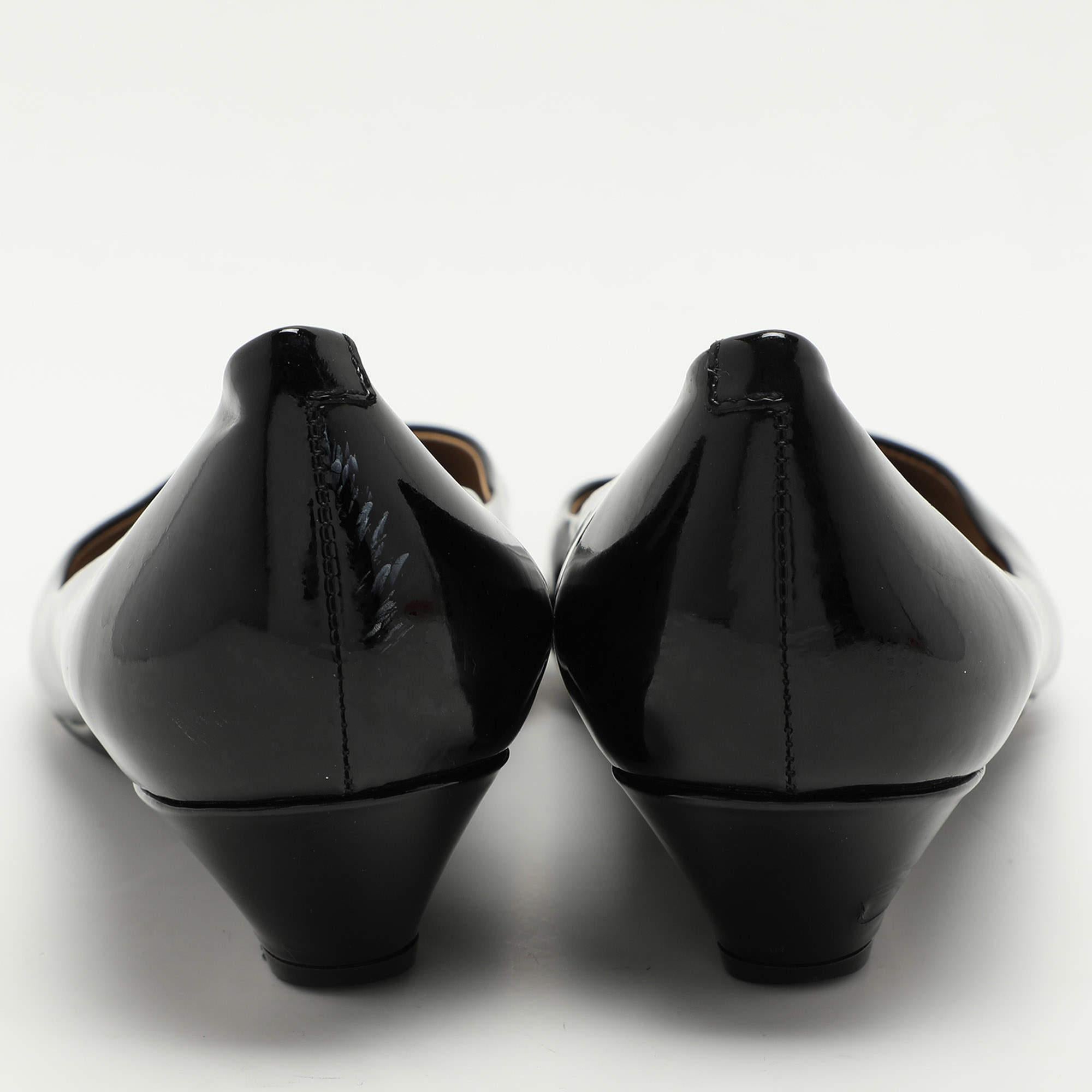 Tod's Black Patent Leather Wedge Pumps Size 39 For Sale 1