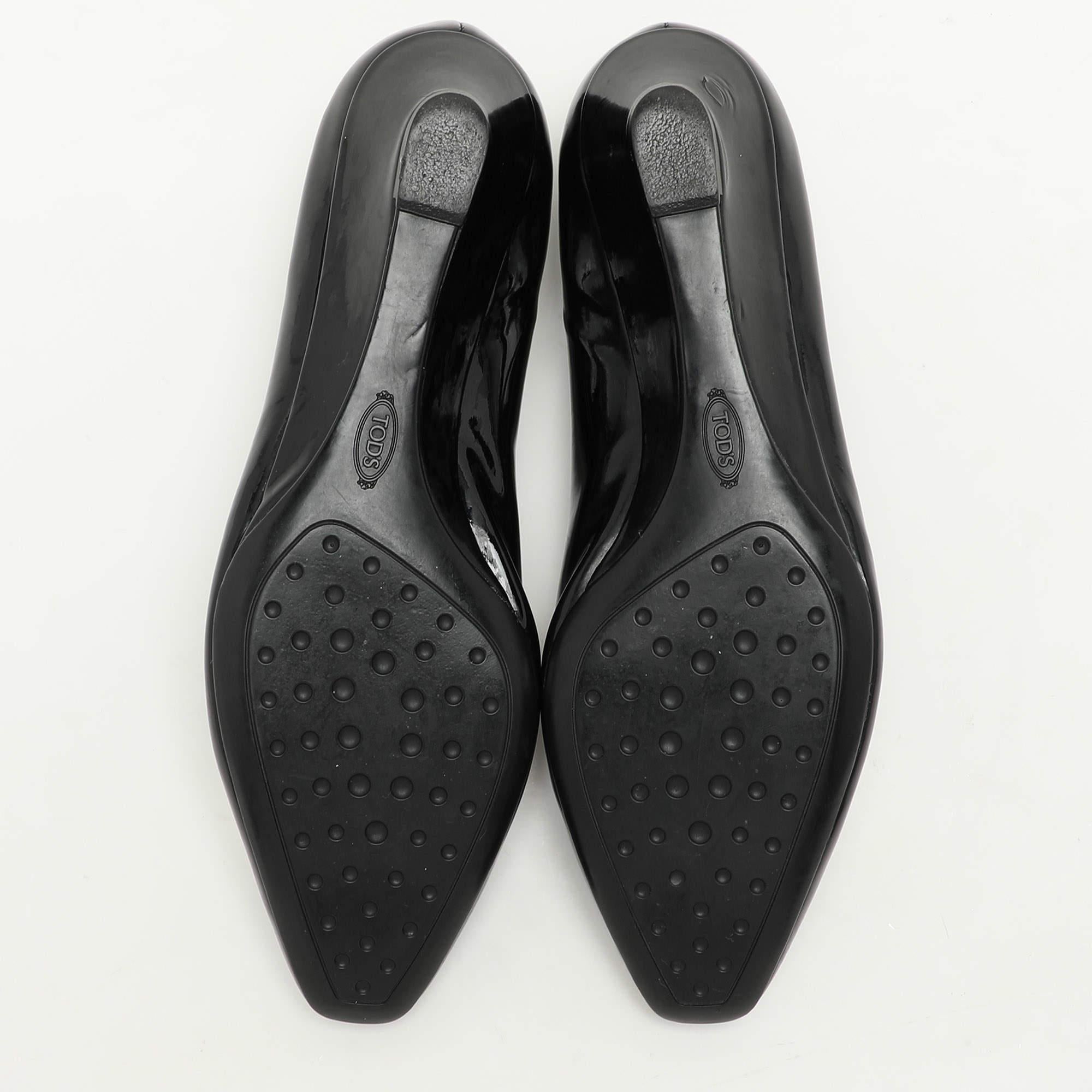 Tod's Black Patent Leather Wedge Pumps Size 39 For Sale 2