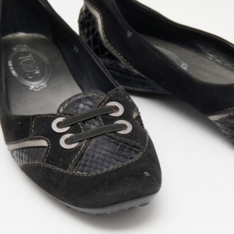 Tod's - Ballerines en python et daim noir - Taille 37 en vente 1