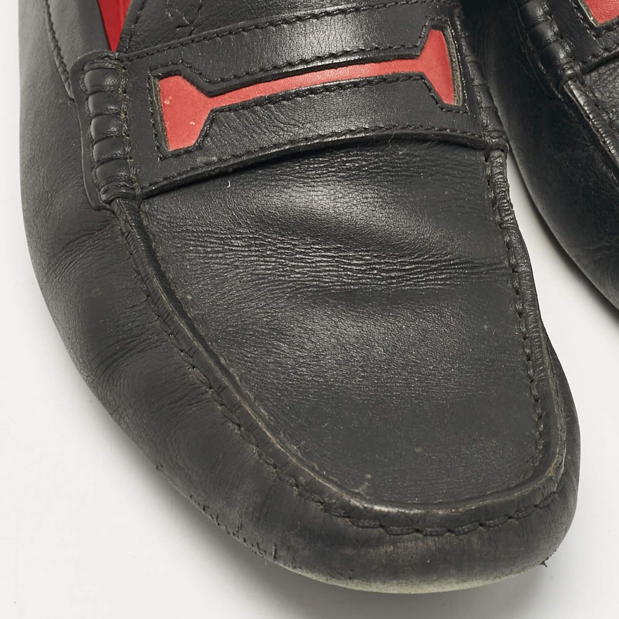 Tod's Schwarz/Roter Leder Slip on Loafers Slip auf Loafers Größe 39 im Angebot 3