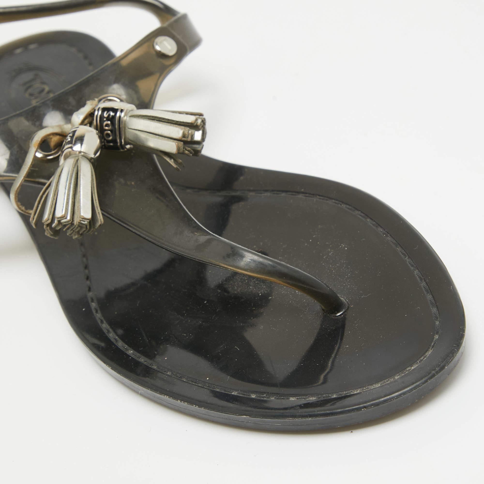 Tod's Black Rubber Slingback Thong Flats Size 37 For Sale 3