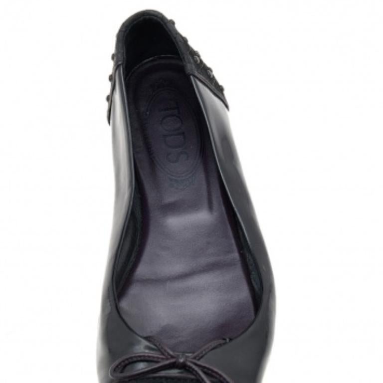 Tod's - Chausssures noires en daim et cuir avec nœud, taille 37 en vente 2