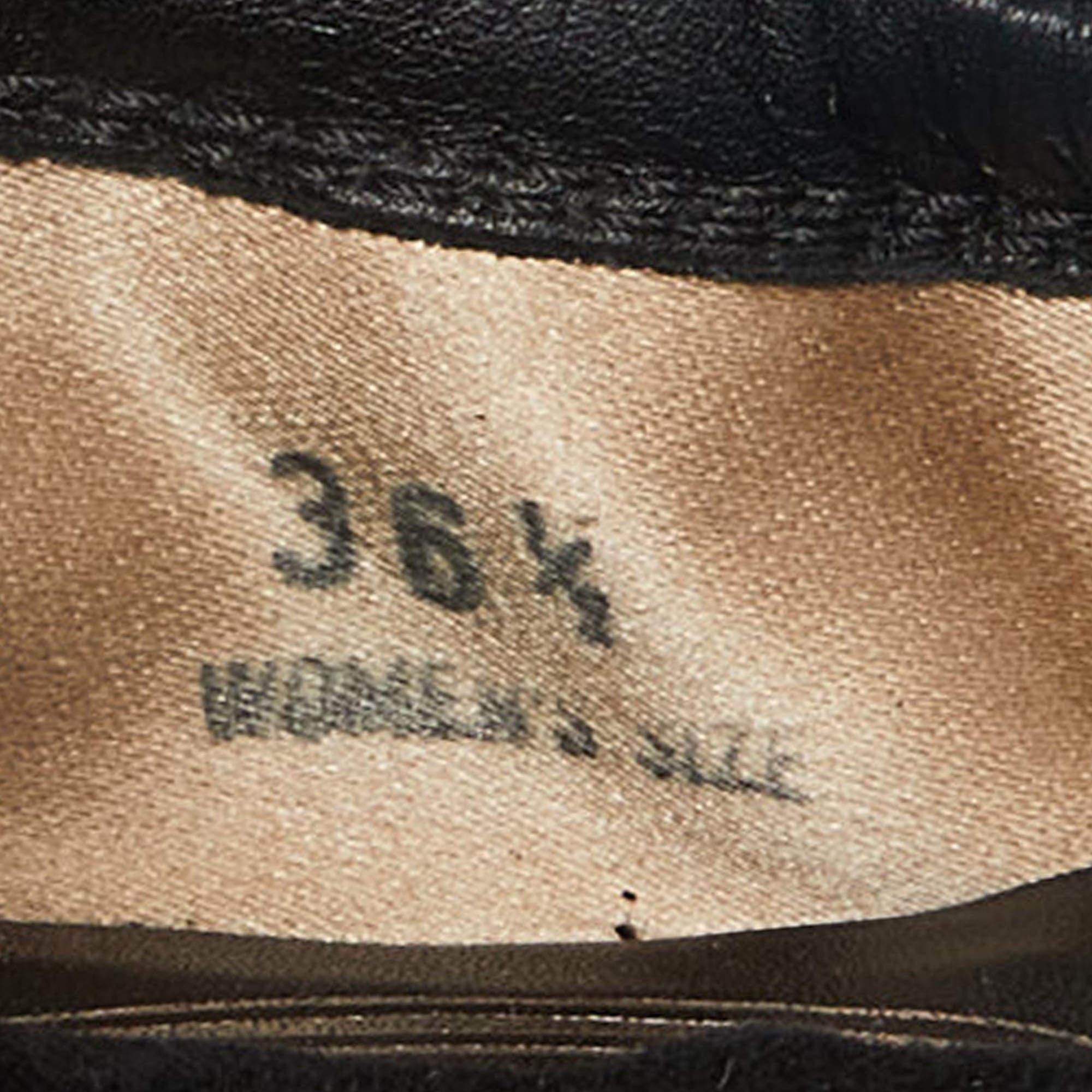 Tod's Black Suede and Leather Buckle Detail Scrunch Ballet Flats Size 36.5 For Sale 4