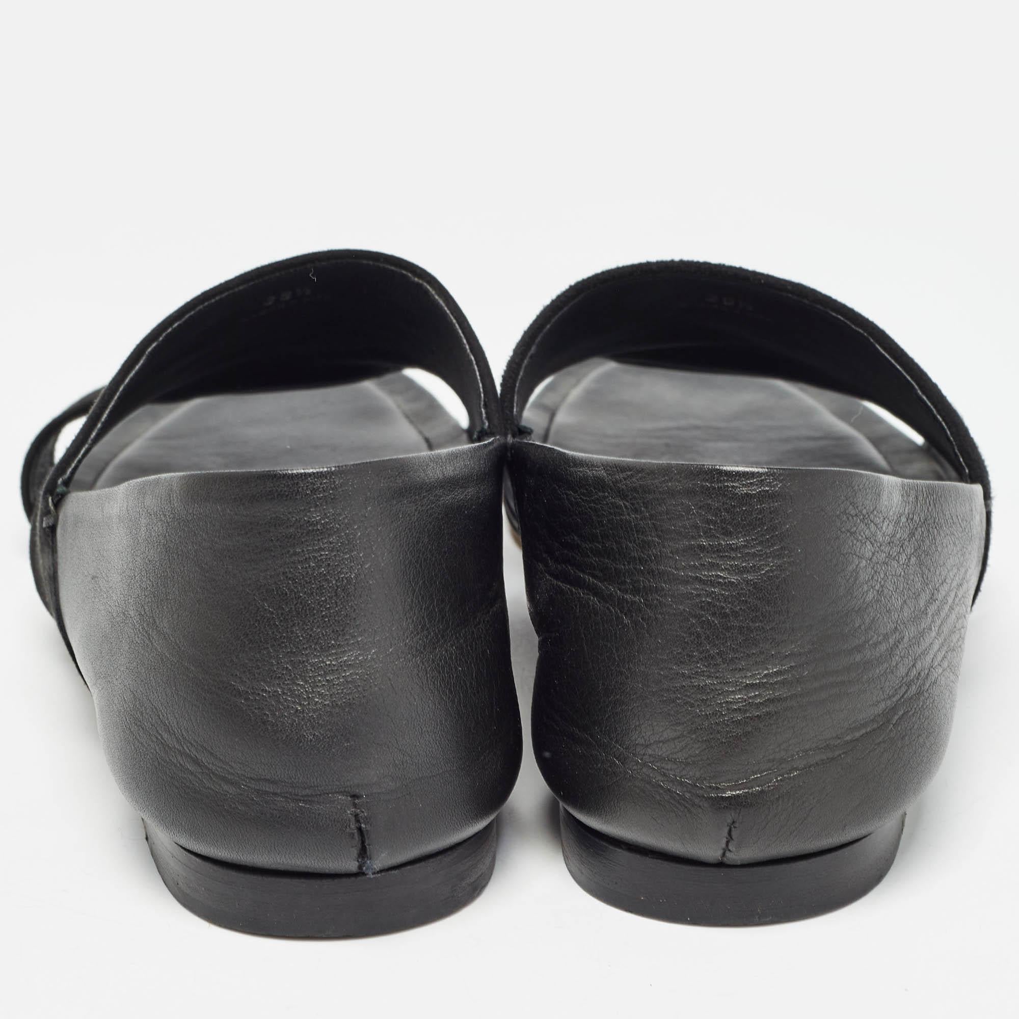 Tod's Black Suede and Leather Flat Sandals Size 38.5 For Sale 1