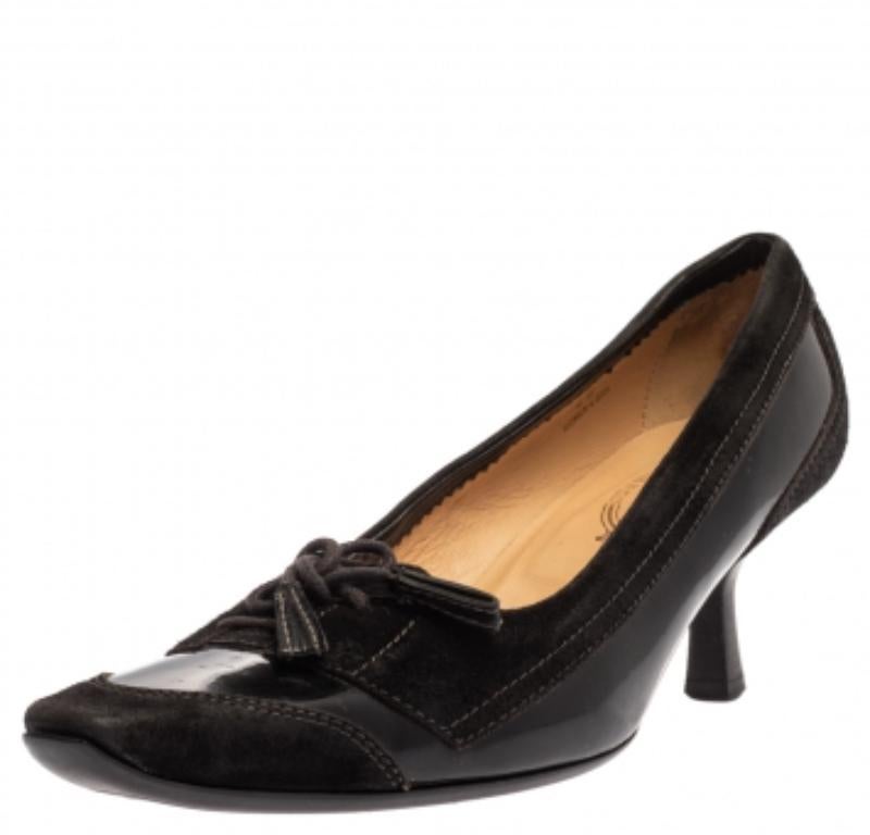 Tod's Black Suede and Leather Lace Toe Pumps Size 40 In Good Condition For Sale In Dubai, Al Qouz 2