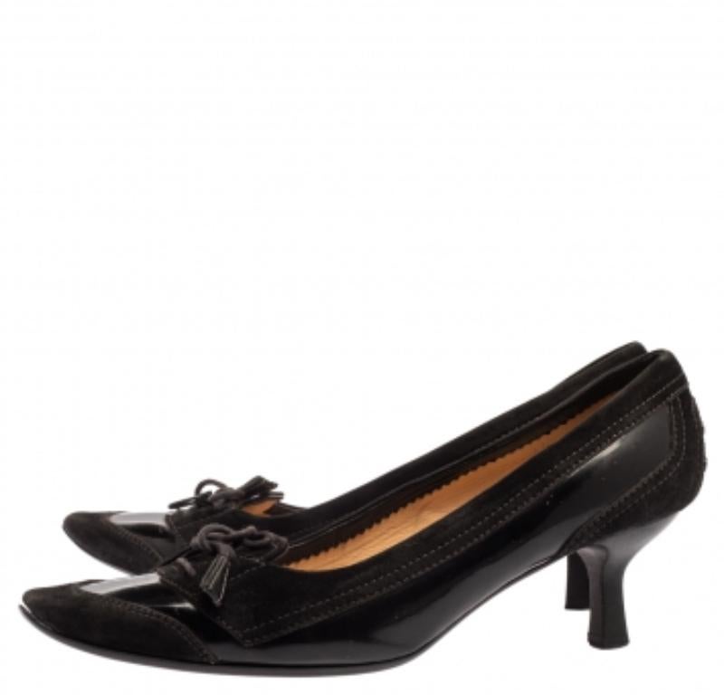 Tod's Black Suede and Leather Lace Toe Pumps Size 40 For Sale 2