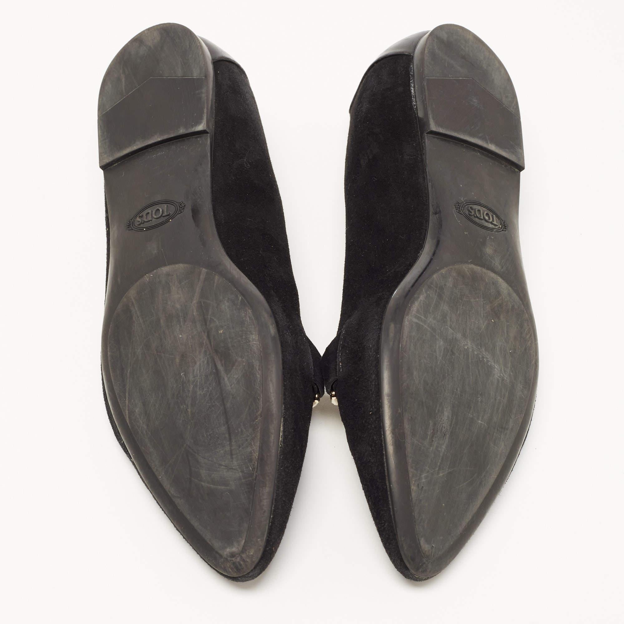 Tod's Black Suede and Leather Slip On Loafers Size 35.5 For Sale 2