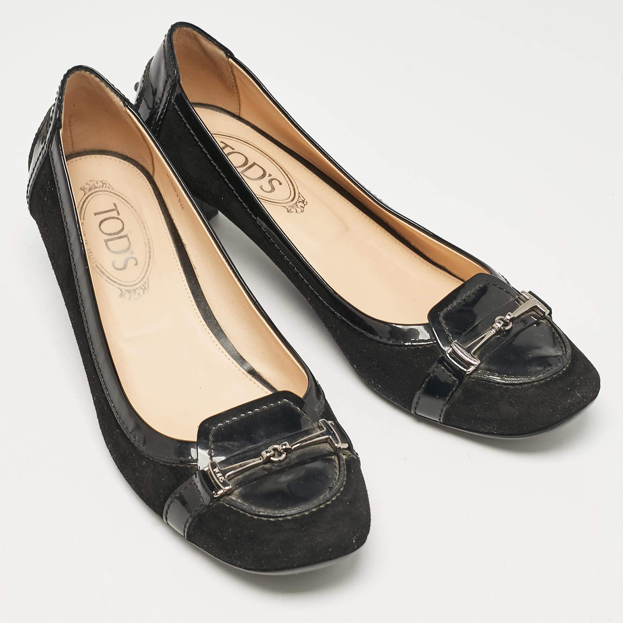 Women's Tod's Black Suede and Patent Leather Pumps Size 39 For Sale