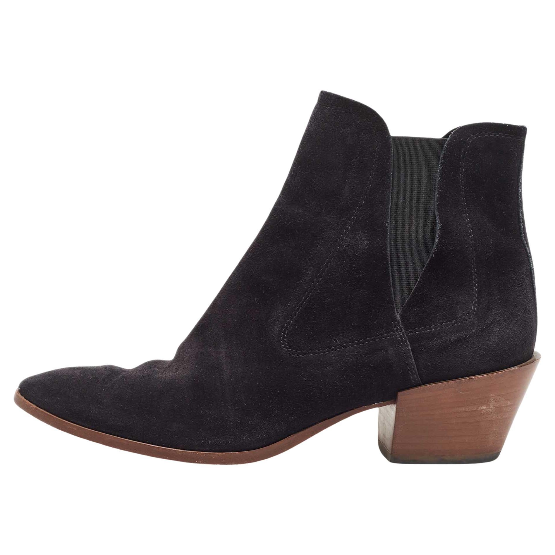 Tod's Black Suede Ankle Boots Size 39.5 For Sale