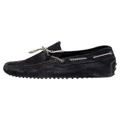 Mocassini con fiocco in pelle scamosciata nera di Tod's taglia 41,5
