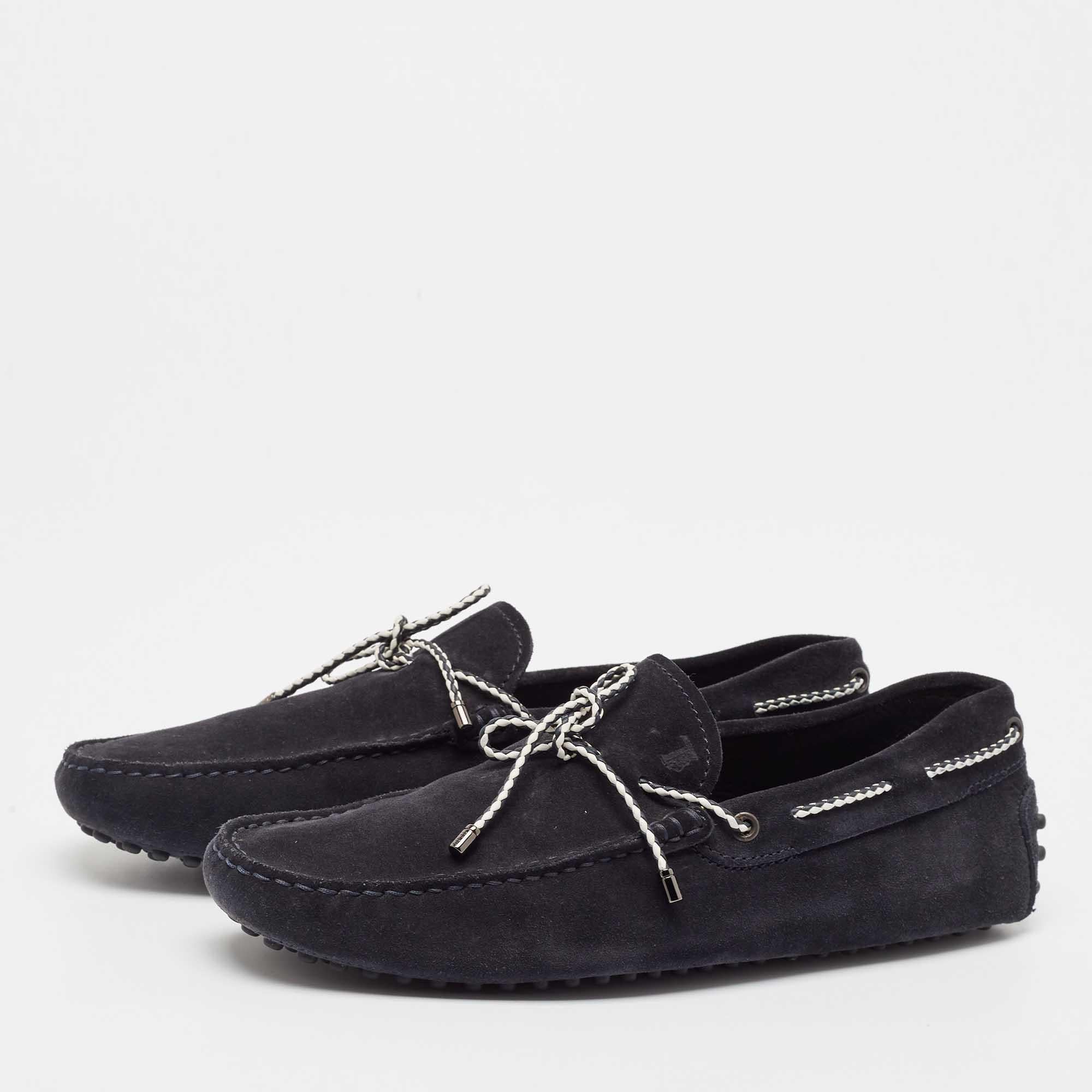 If you are on the lookout for a pair of stylish everyday shoes this Tods creation is the answer. Crafted from suede and designed into a lovely shape this pair brings a blend of luxury and comfort.