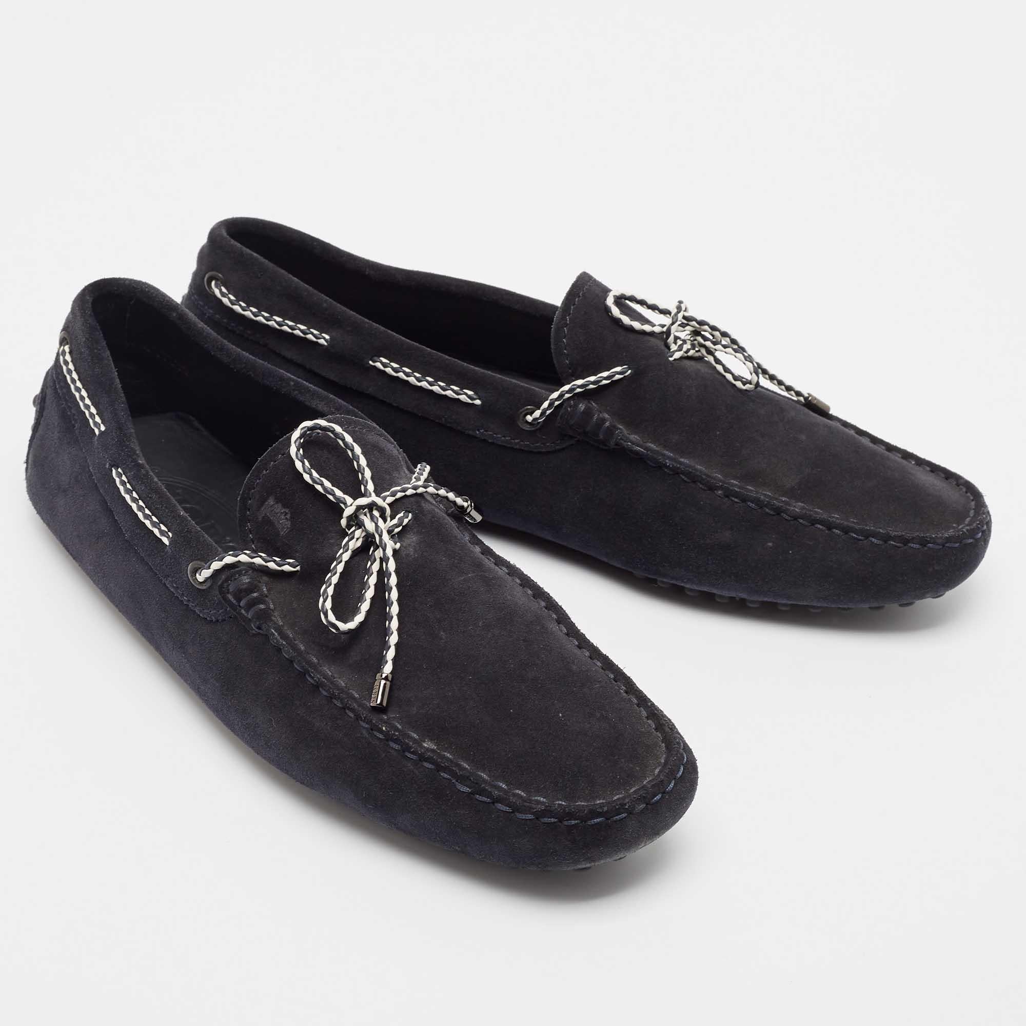 Men's Tod's Black Suede Driver Loafers Size 39.5 For Sale