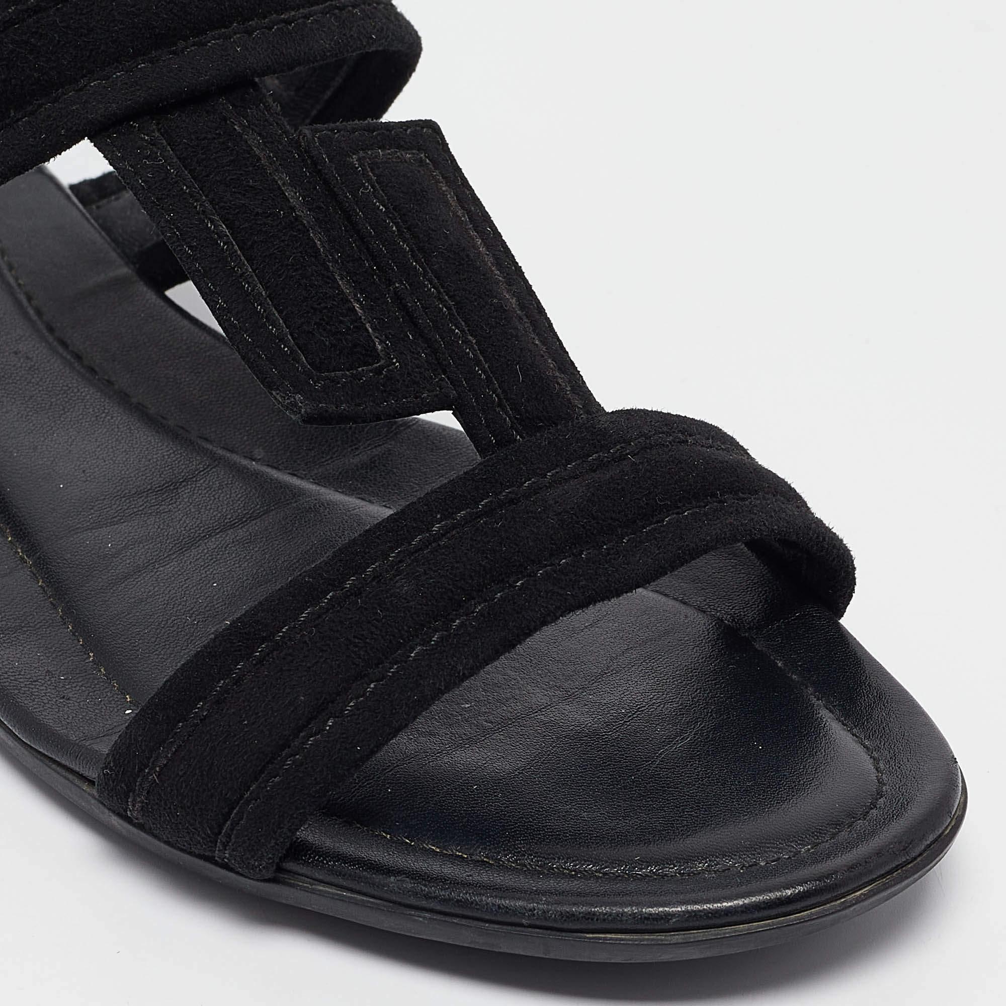 Tod's Black Suede Flat Sandals Size 38.5 For Sale 4