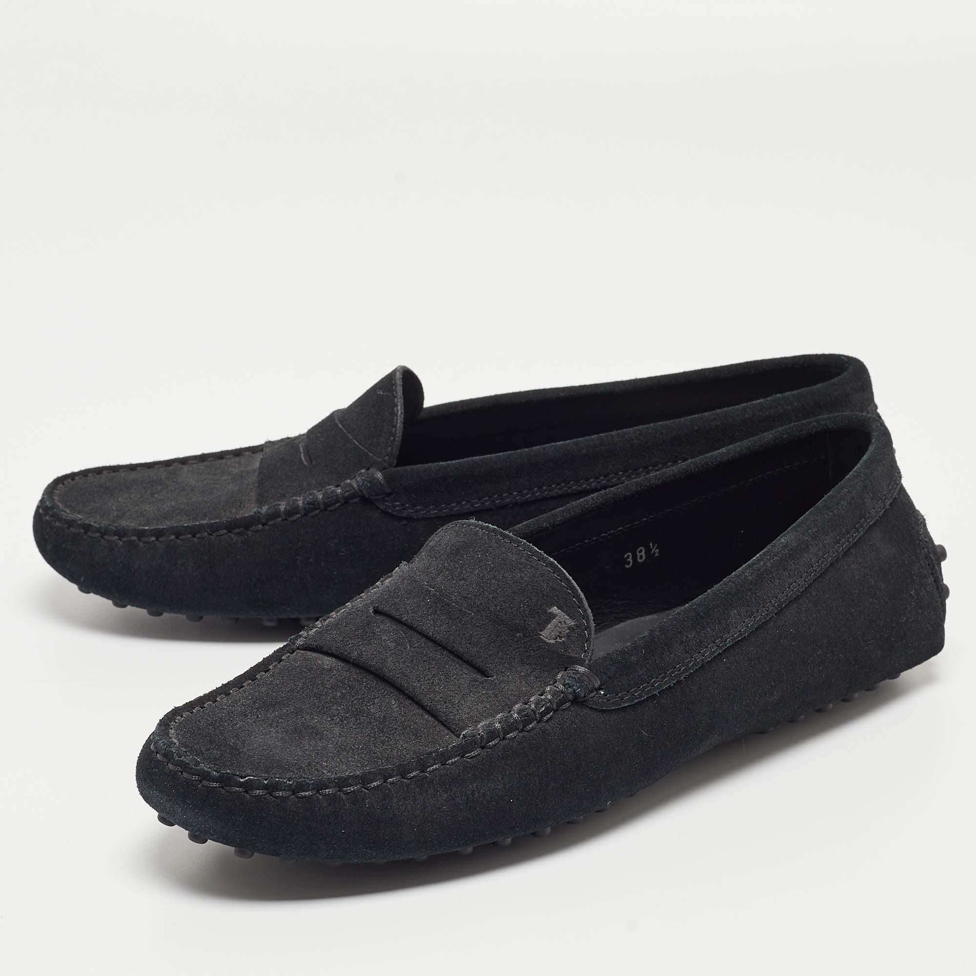 Practical, fashionable, and durableâ€”these designer loafers are carefully built to be fine companions to your everyday style. They come made using the best materials to be a prized buy.