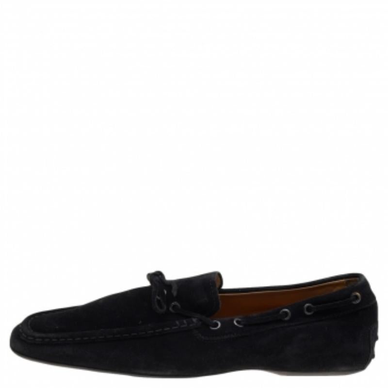 Noir Tod's Mocassins en daim noir Taille 44.5 en vente
