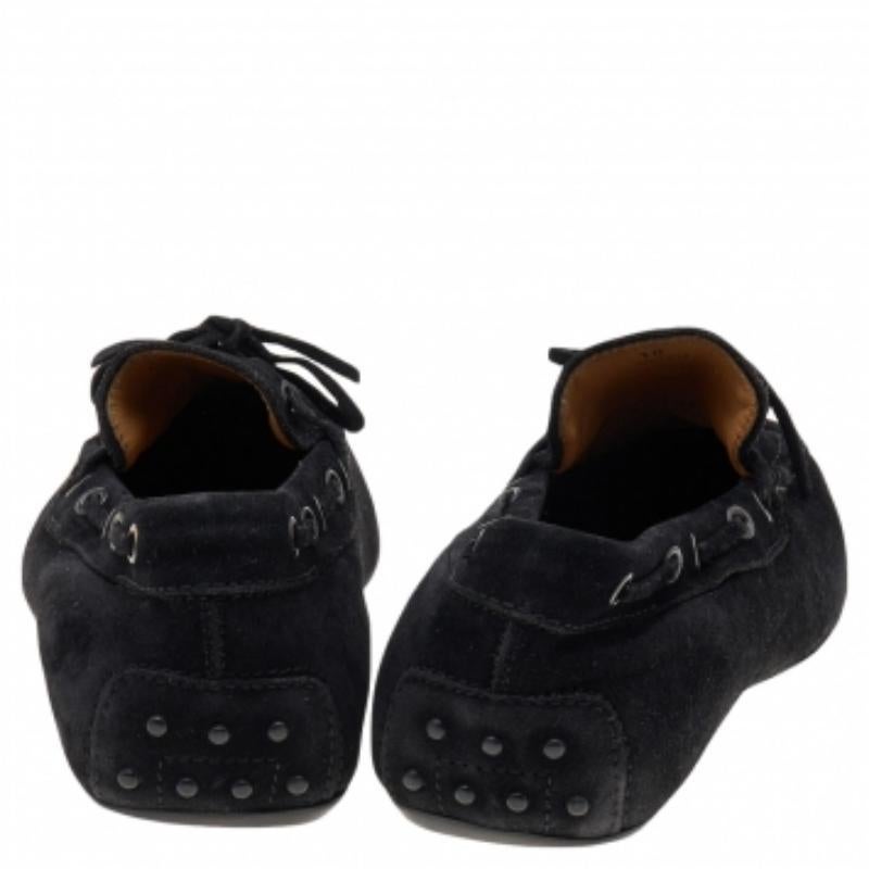 Tod's Mocassins en daim noir Taille 44.5 en vente 2