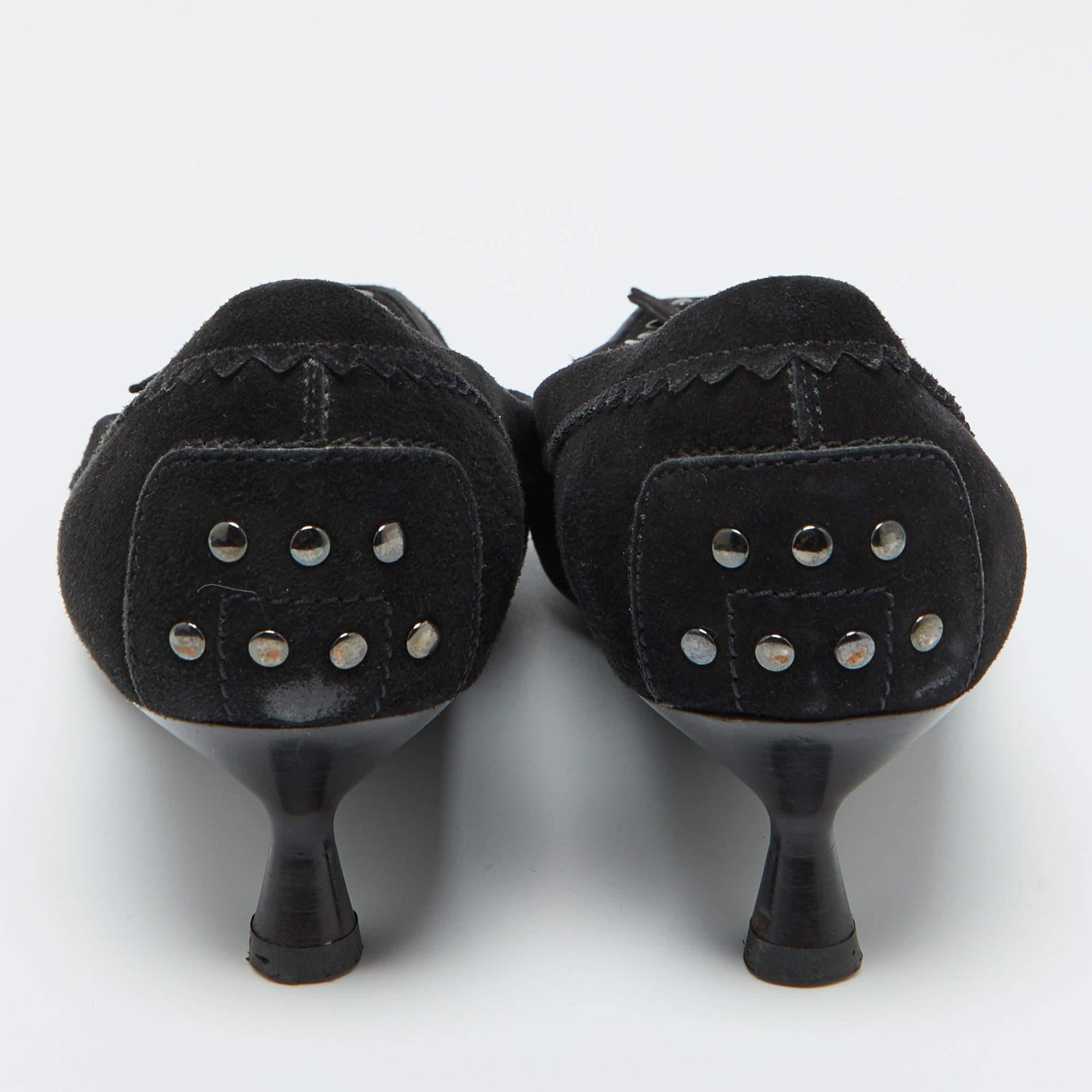 Tod's Black Suede Studded Kitten Heel Loafer Pumps Size 38.5 For Sale 1
