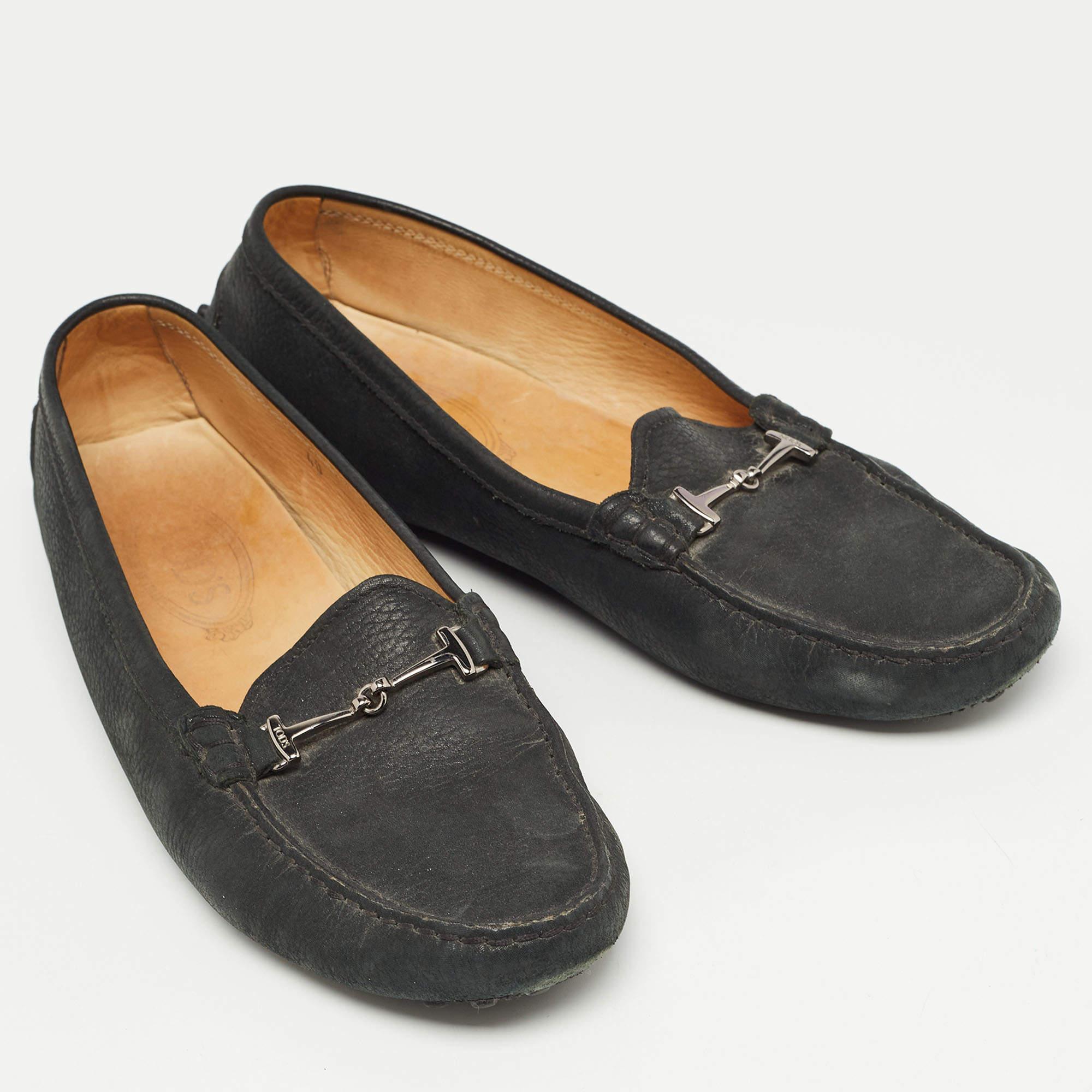 Women's Tod's Black Textured Nubuck Leather Buckle Loafers Size 40 For Sale