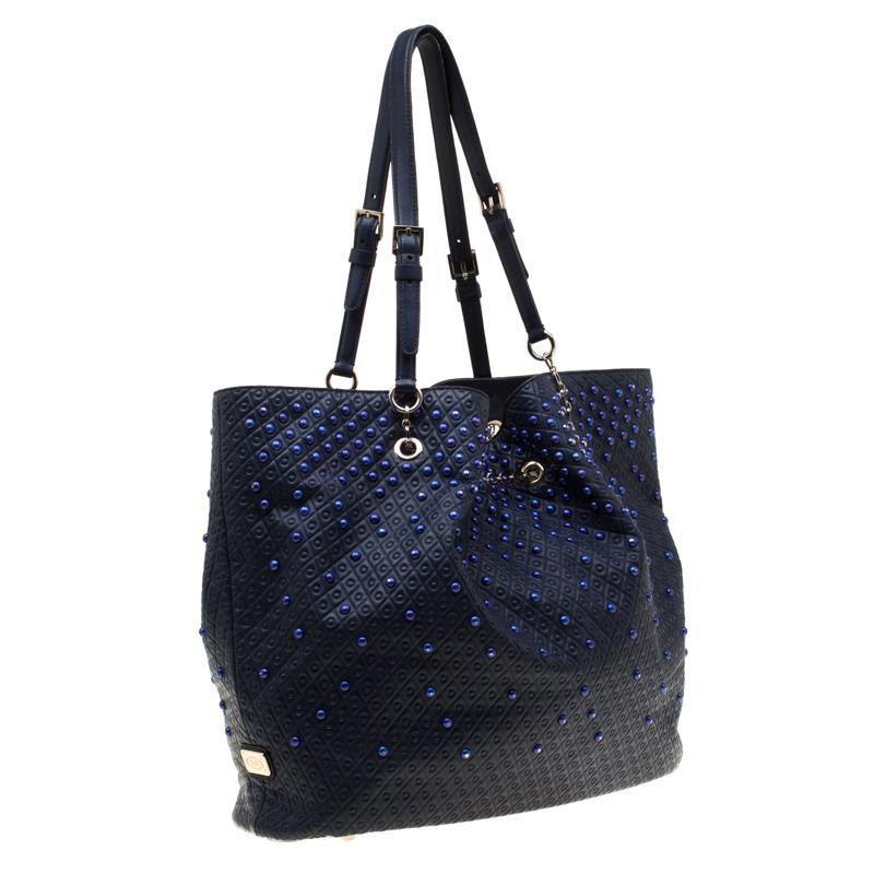 Tod's Blue Leather Embossed Studded Drawstring Tote In Good Condition In Dubai, Al Qouz 2
