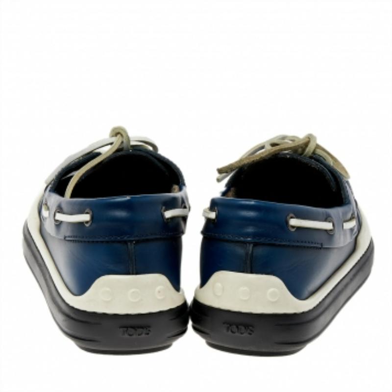 Nero Tod's Scarpe da Barca Allacciate in Pelle Blu Taglia 39.5