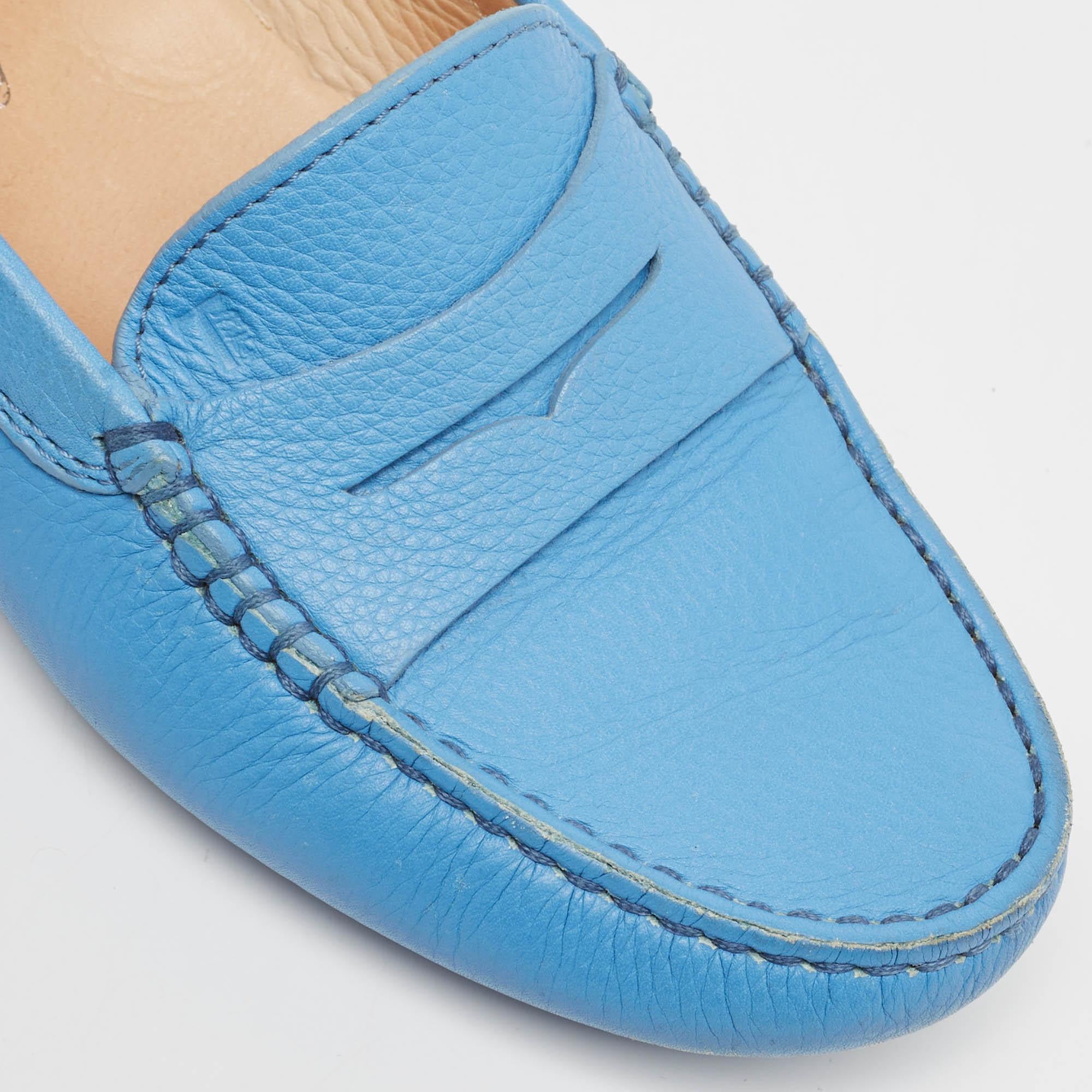 Tod's Blue Leather Slip On Loafers Size 36.5 For Sale 3