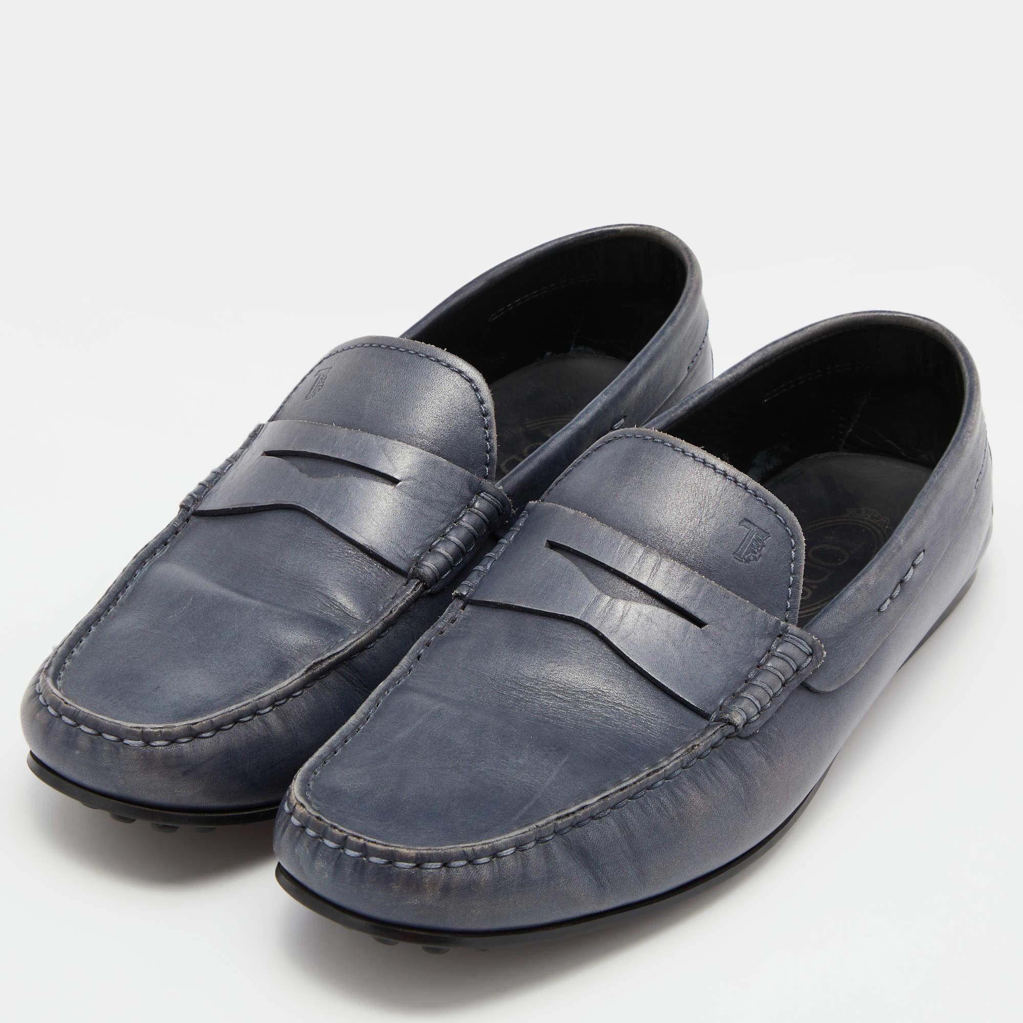 Practical  fashionable  and durableâ€”these Tods loafers for men are carefully built to be fine companions to your everyday style. They come made using the best materials to be a prized buy.