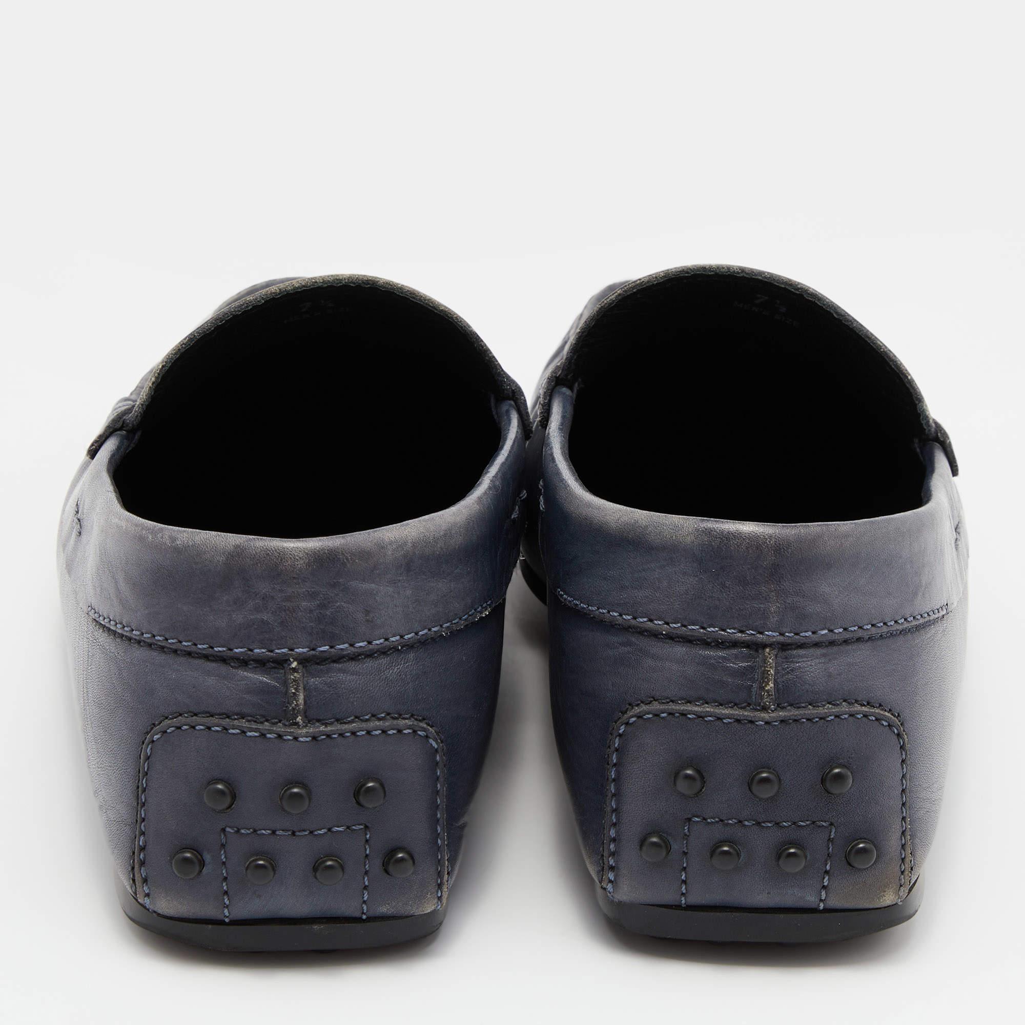 Men's Tods Blue Leather Slip On Loafers Size 41.5 For Sale
