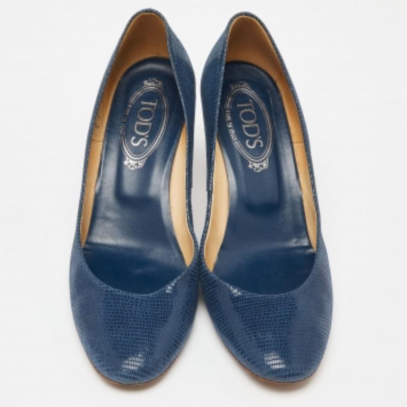 Tod's - Escarpins en cuir embossé de lézard bleu - Taille 38,5 en vente 2