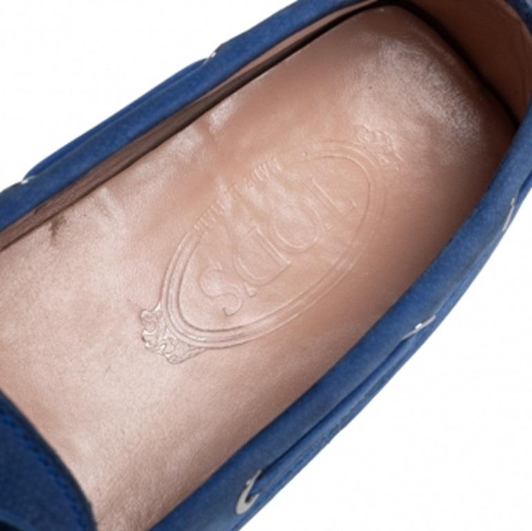 Women's Tod's Blue Nubuck  Gommino Slip On Loafers Size 38.5 For Sale