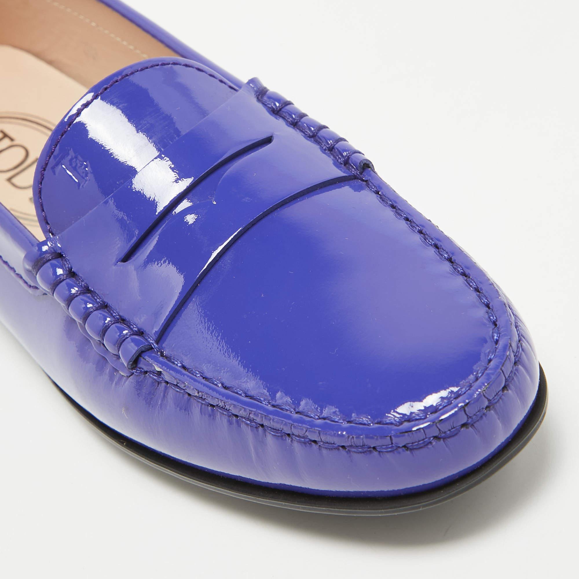 Tod's Blue Patent Leather Penny Loafers Size 36 For Sale 4