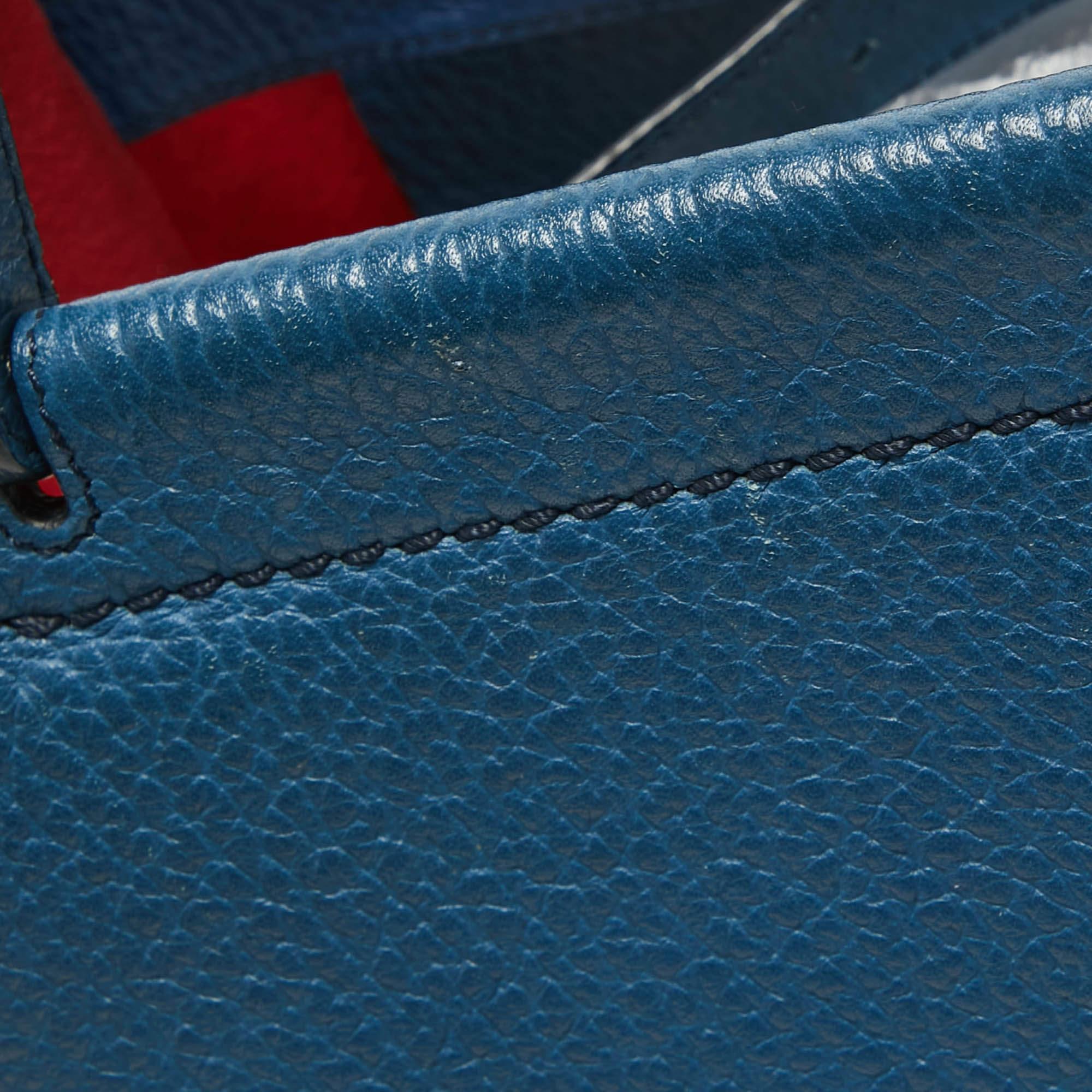 Tod's Blue Pebble Leather Wave Tote 10