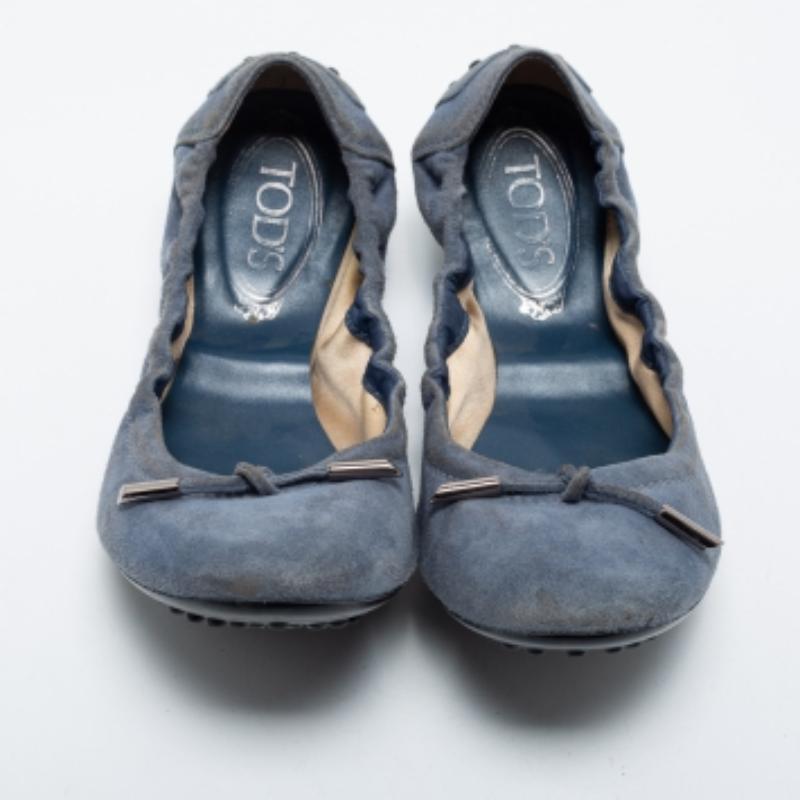 Donna Ballerine Tod's con fiocco in pelle scamosciata blu taglia 39 in vendita