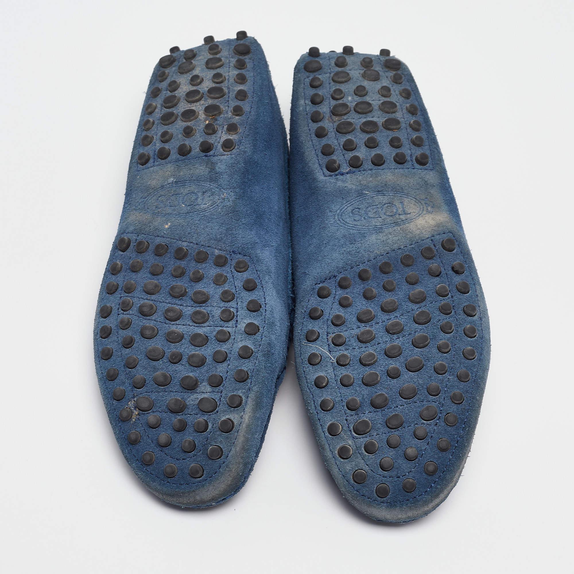 Tod's Gommino Penny - Mocassins en daim bleu taille 35 en vente 1