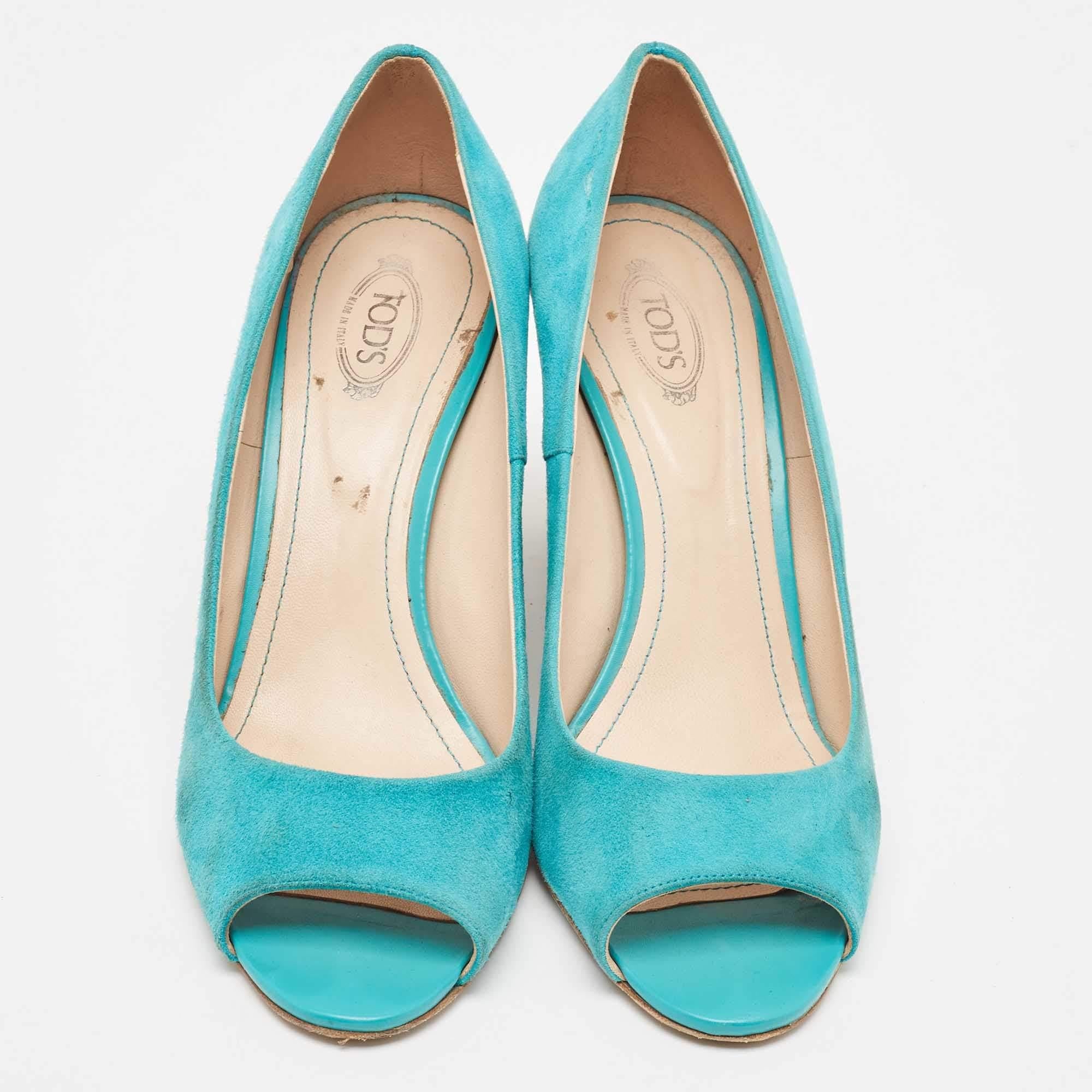 Tod's Blue Suede Peep Toe Wedge Pumps Size 40 In Good Condition For Sale In Dubai, Al Qouz 2
