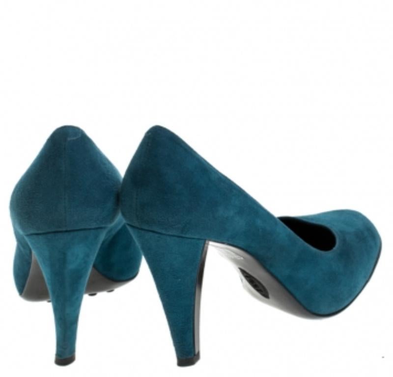 Tod's Blaue Wildleder Plateau Pumps Größe 36,5 im Zustand „Gut“ im Angebot in Dubai, Al Qouz 2