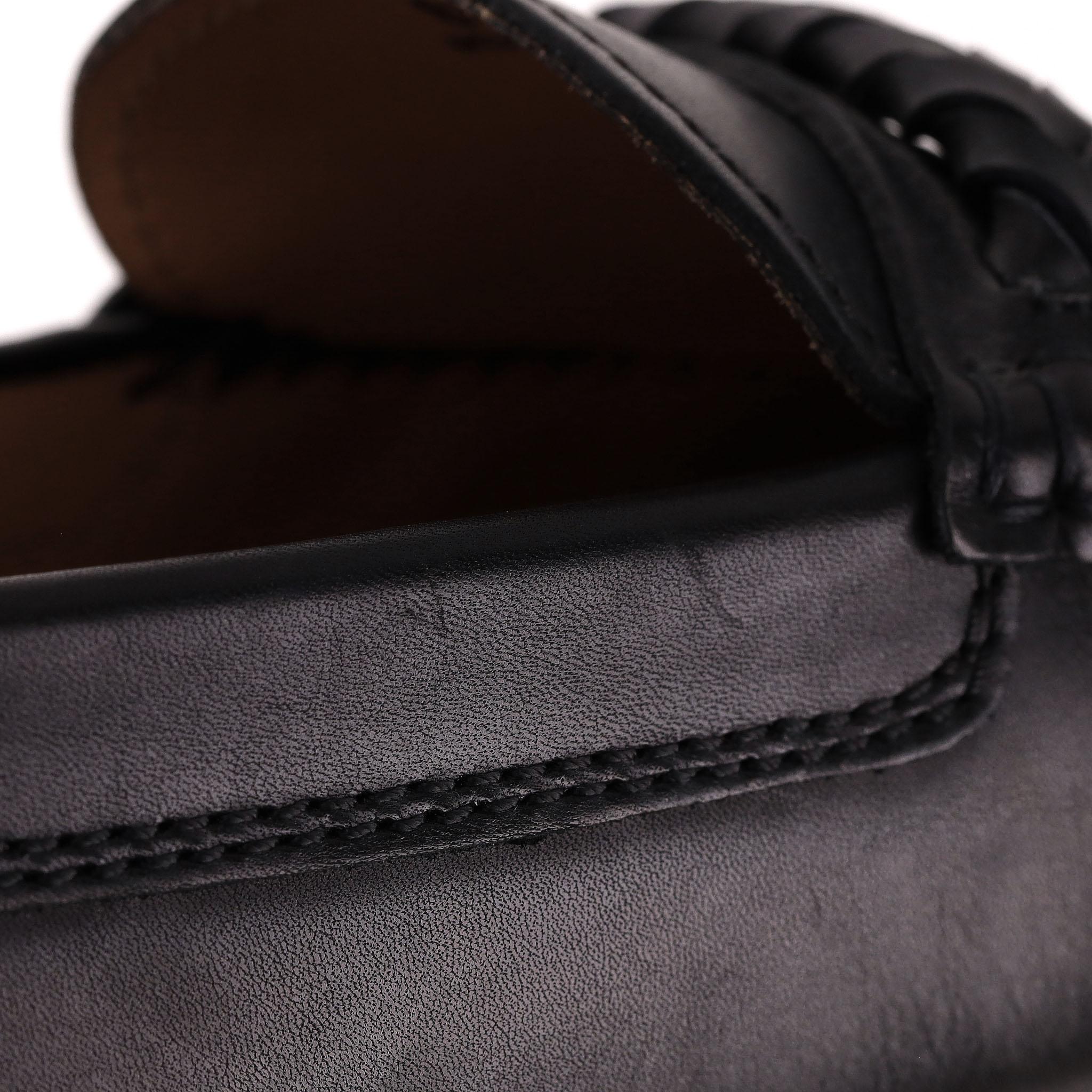 Tod's Braided Detail Leather Loafers For Sale 7